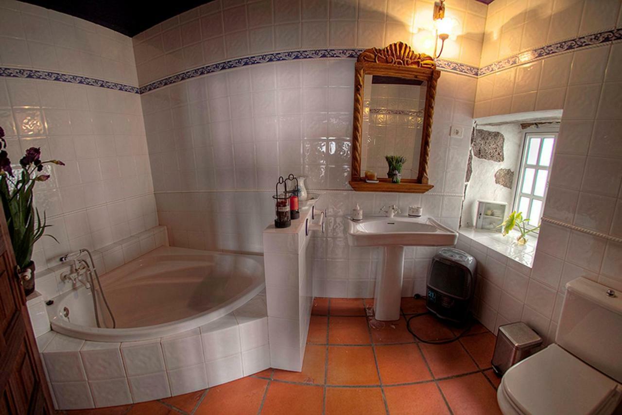 Geranios Rojos Guest House Las Rosas  Exterior photo