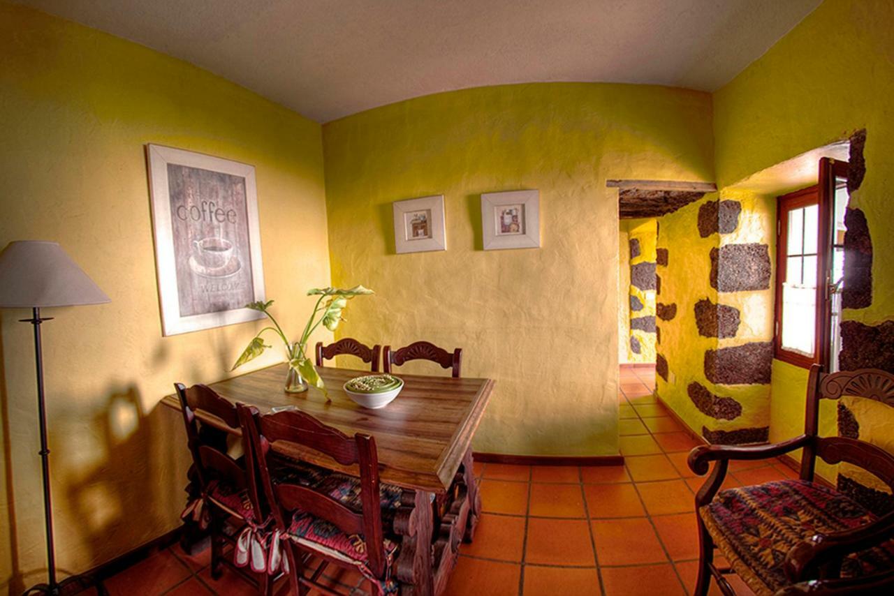 Geranios Rojos Guest House Las Rosas  Exterior photo